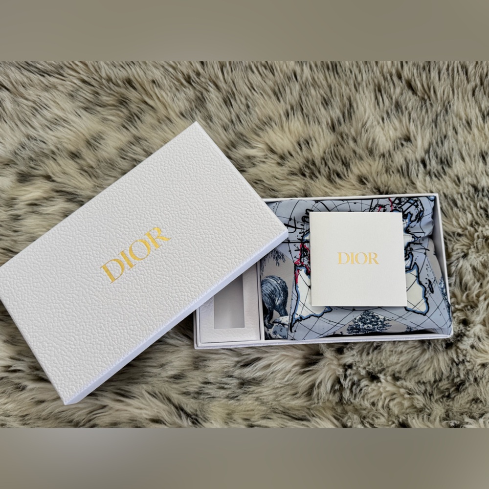 Dior Platinum Welcome Gift Around the World Drawstring Bag w/box GWP VIP